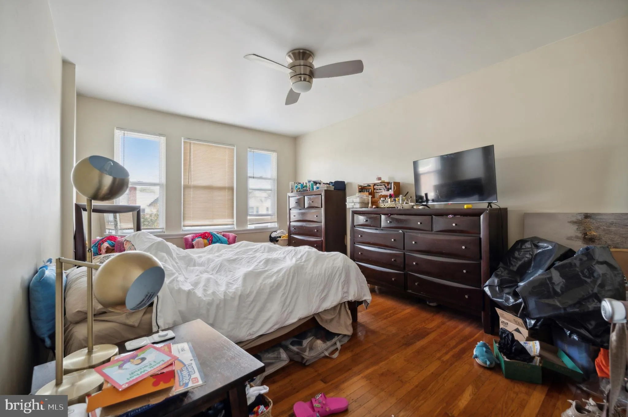 Philadelphia, Pennsylvania 19119, United States, 3 Bedrooms Bedrooms, ,2 BathroomsBathrooms,Residential,Pending,47018