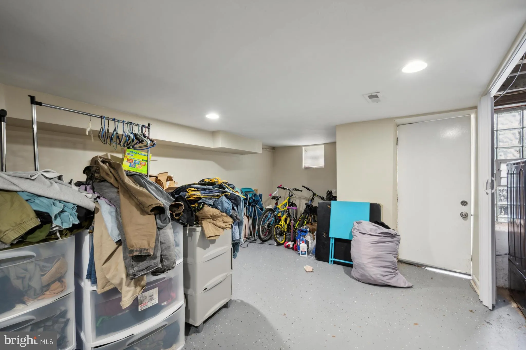 Philadelphia, Pennsylvania 19119, United States, 3 Bedrooms Bedrooms, ,2 BathroomsBathrooms,Residential,Pending,47018