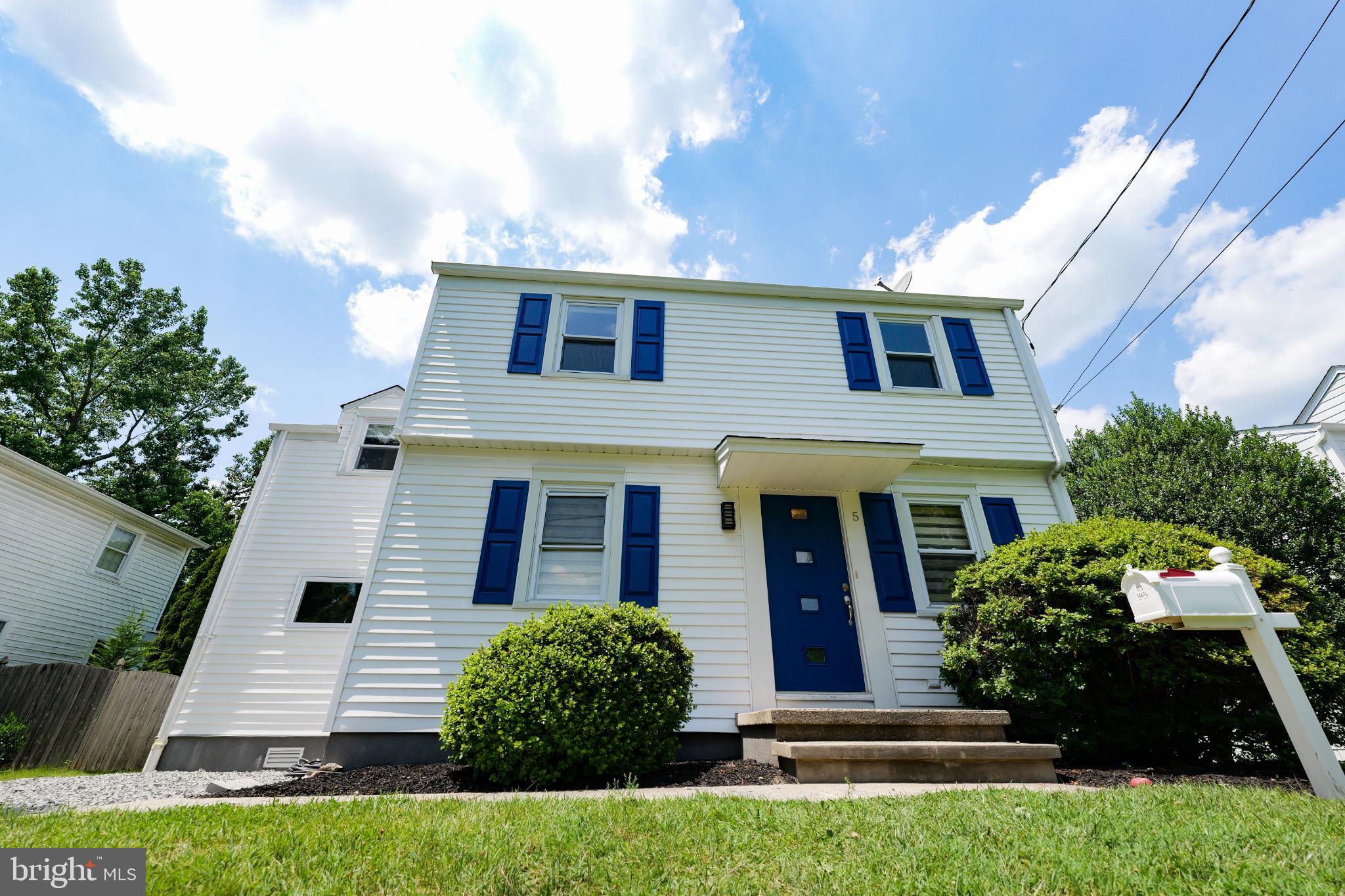 5 WILLOW ROAD
