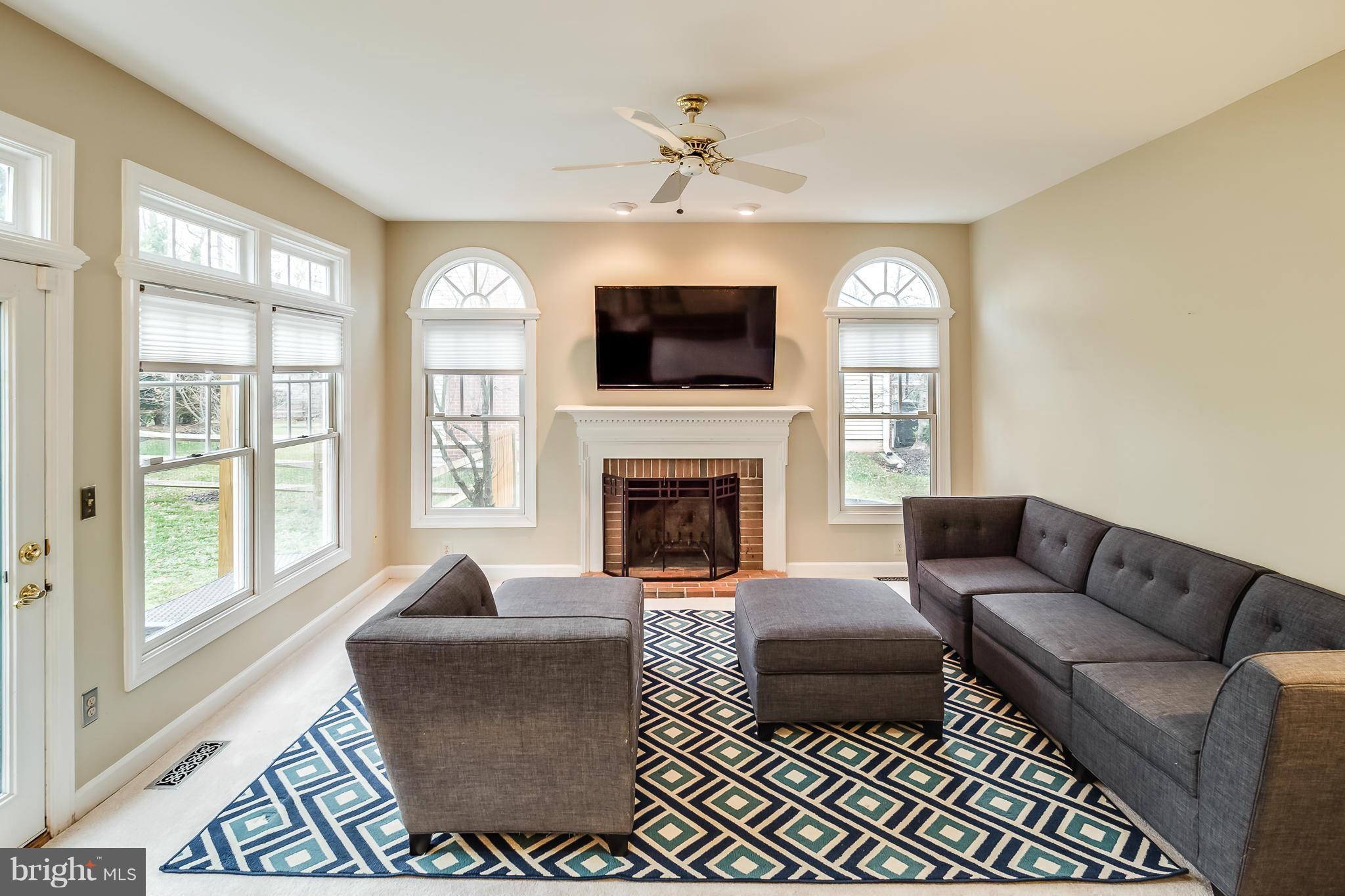 POTOMAC LAKES - Residential