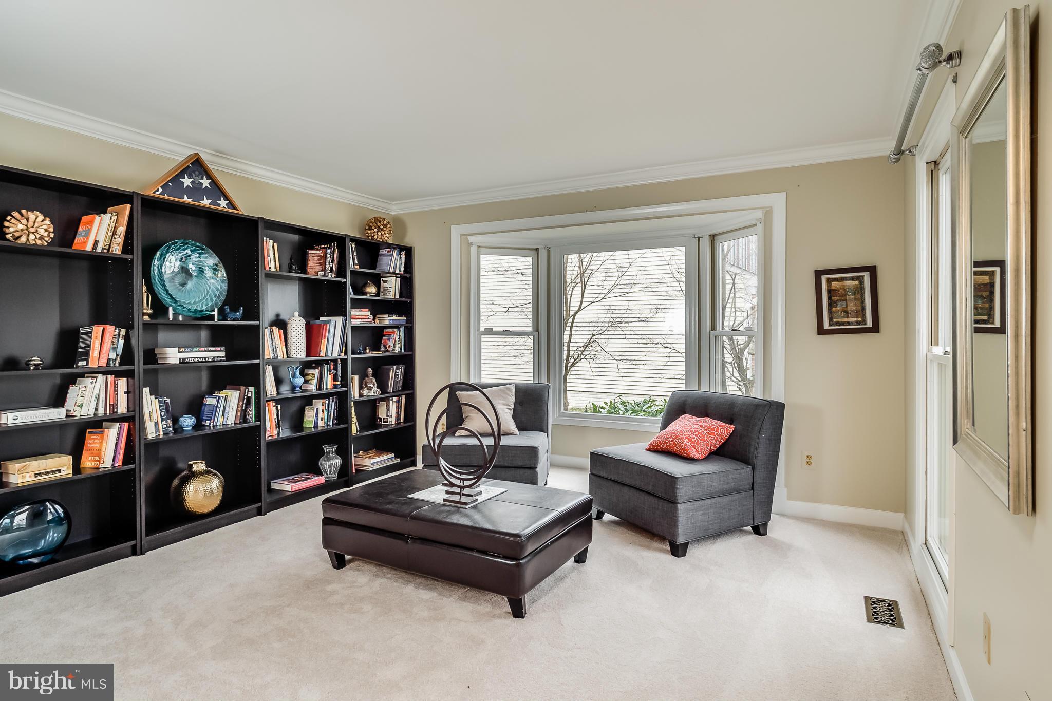 POTOMAC LAKES - Residential