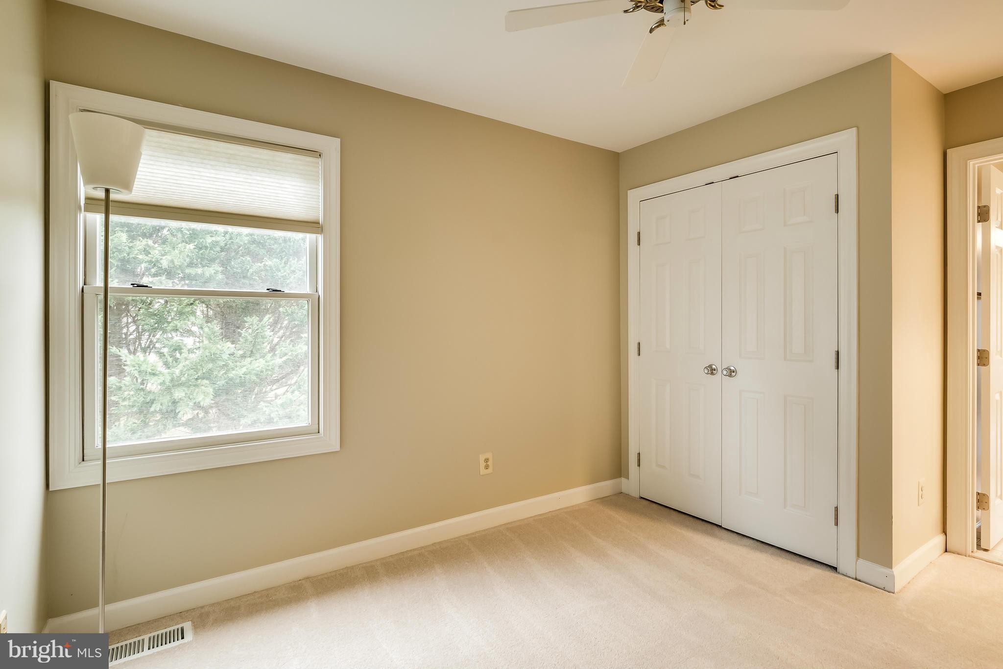 POTOMAC LAKES - Residential