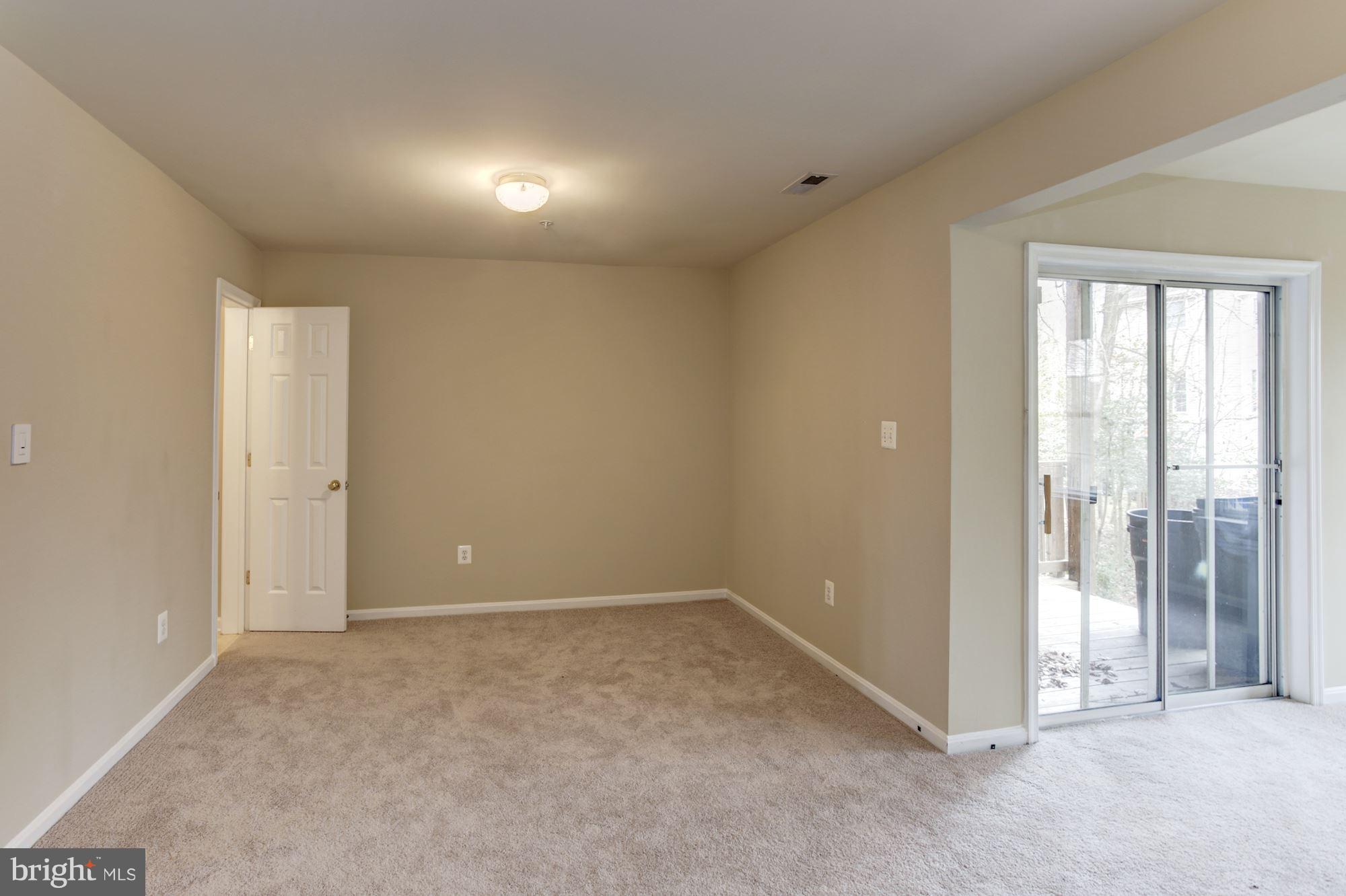 RIVER OAKS - Residential