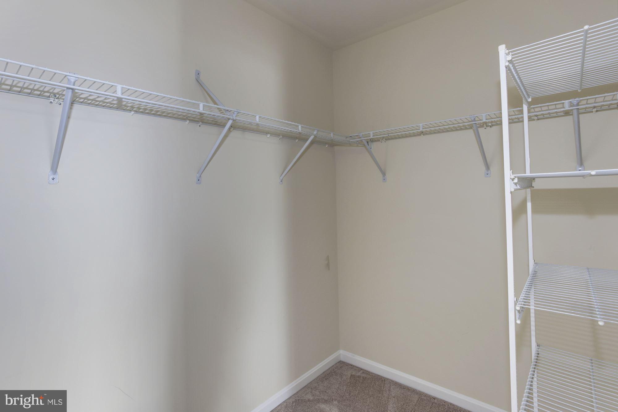 RIVER OAKS - Residential