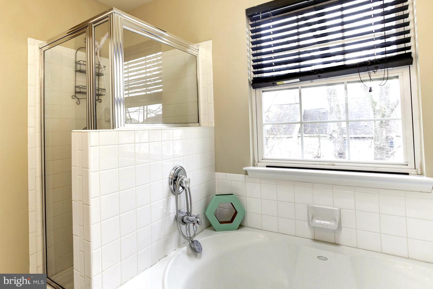 RIVER OAKS - Residential