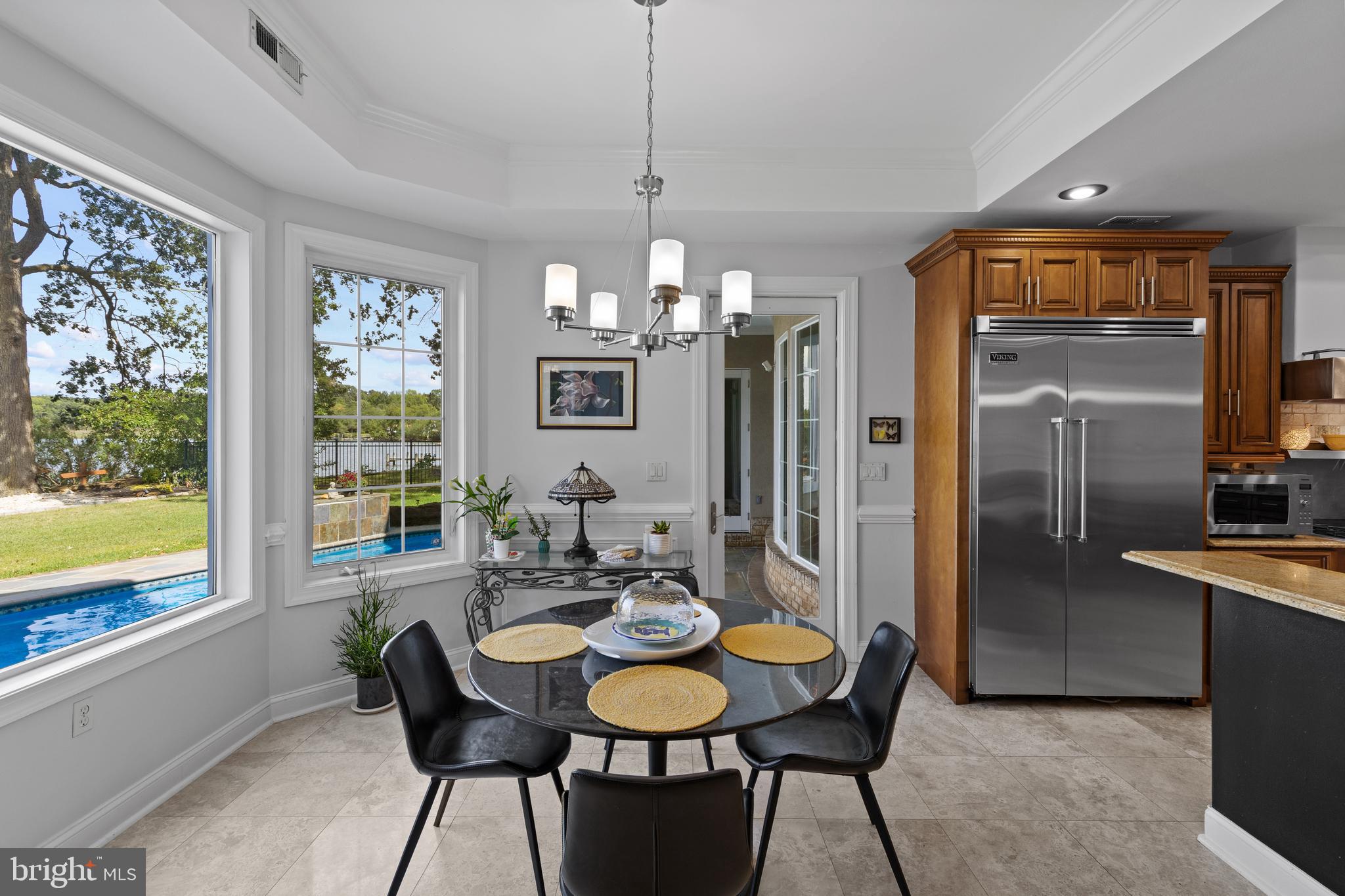 SHADY SIDE - Residential