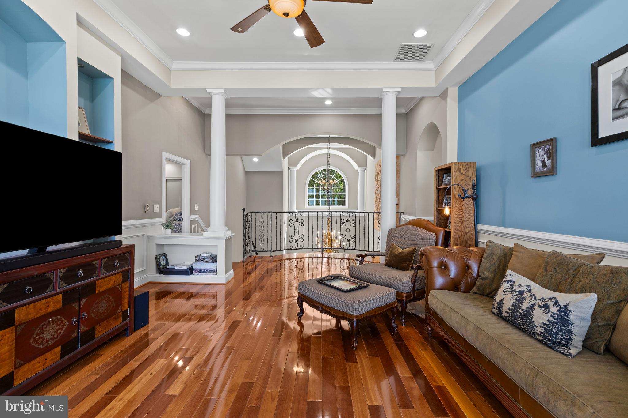 SHADY SIDE - Residential