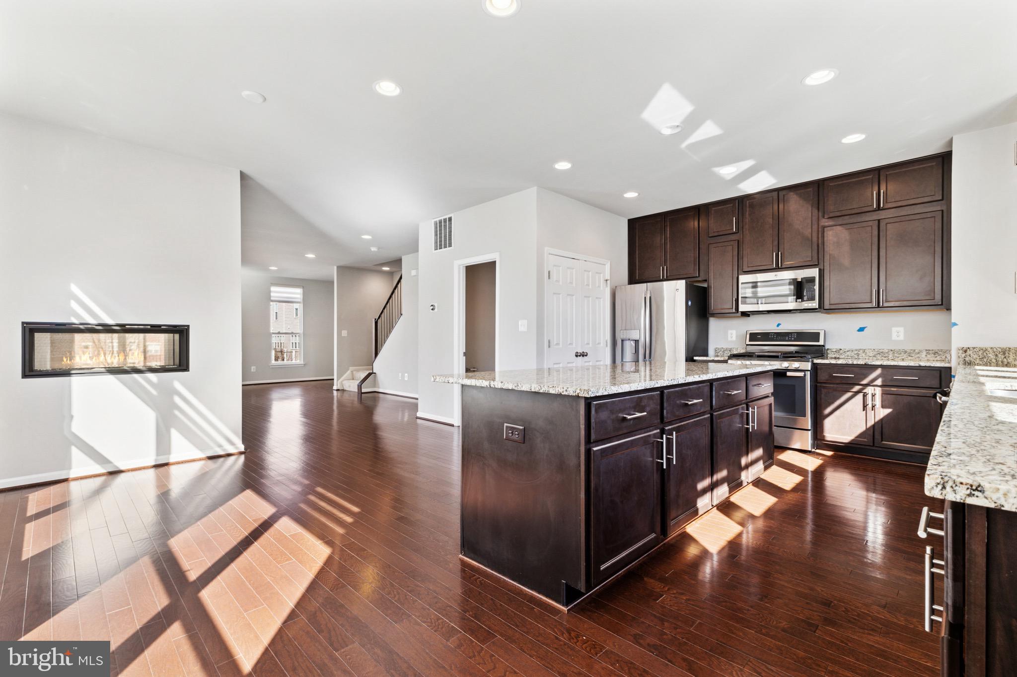 GOOSE CREEK PRESERVE - Residential