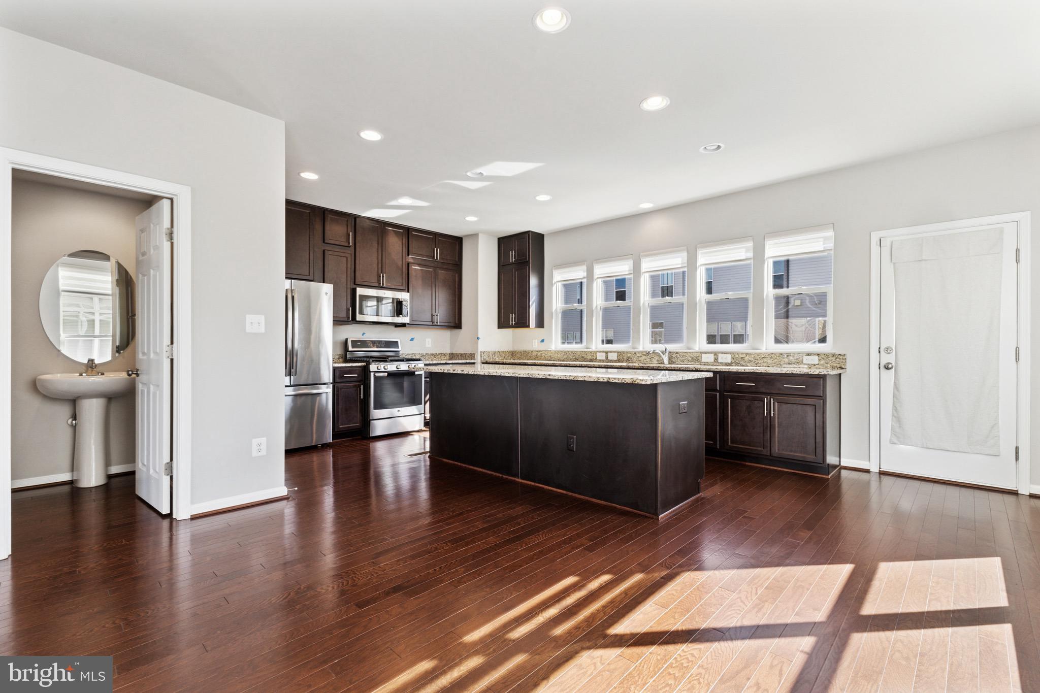 GOOSE CREEK PRESERVE - Residential