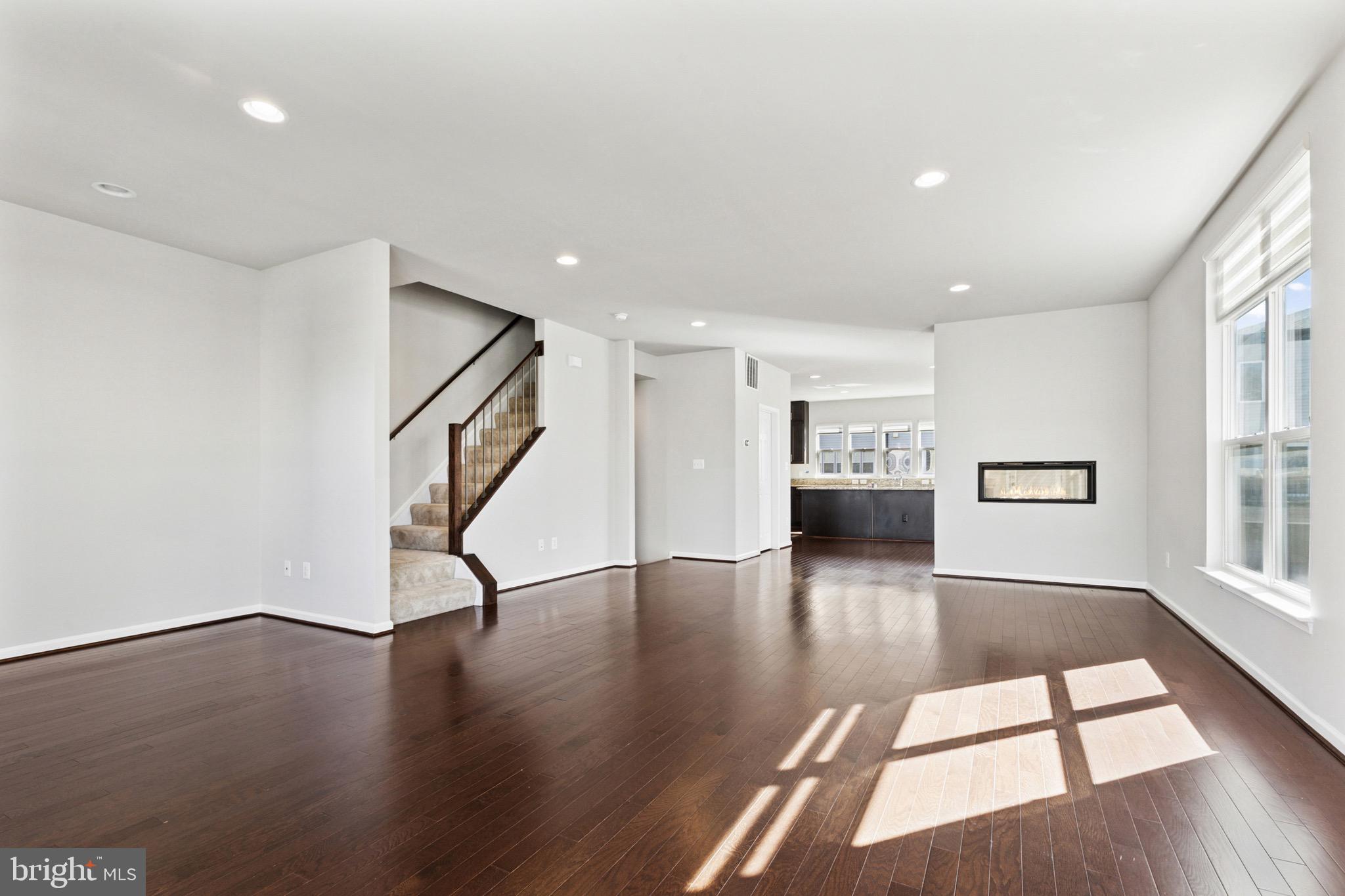 GOOSE CREEK PRESERVE - Residential