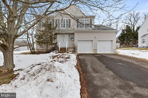 23 Sundew Drive, Trenton, NJ MLS: NJME2072908