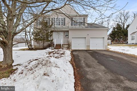 23 SUNDEW DRIVE TRENTON NJ 08638