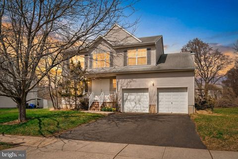 Homes For Sale - 23 Sundew Drive<br/> EWING TWP, NJ 08560