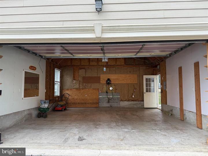 VILLAGES OF URBANA - Residential Lease