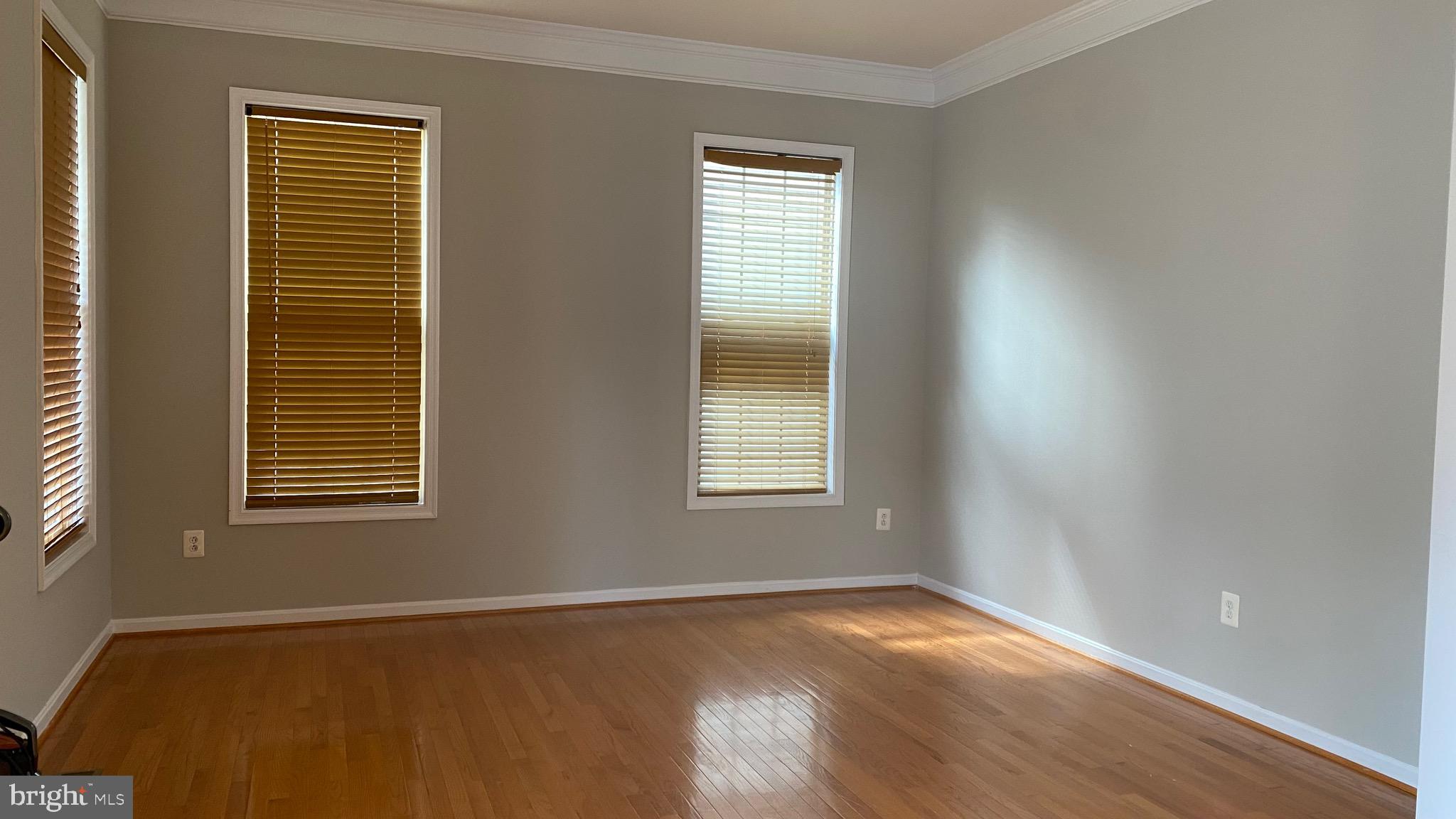 VILLAGES OF URBANA - Residential Lease