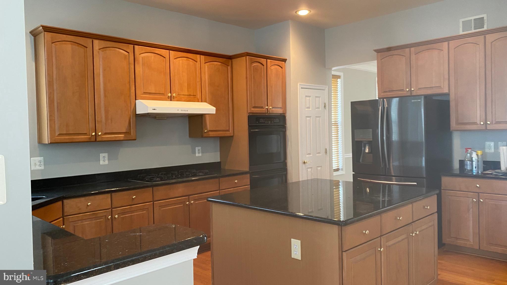 VILLAGES OF URBANA - Residential Lease