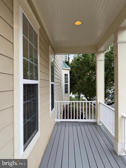 VILLAGES OF URBANA - Residential Lease