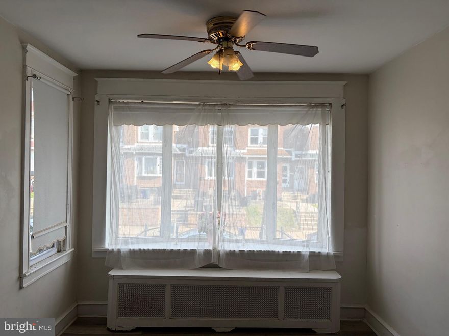 This home features  with porch , a  large  and  bright  living room ,dining room and kitchen with access to the small deck nearby kitchen.   It has 1 and 1/2 bathrooms. The basement is partially finished , can be a entertainment room for the family and This home is located at 7134 Glenloch St, Philadelphia. PA 19135.