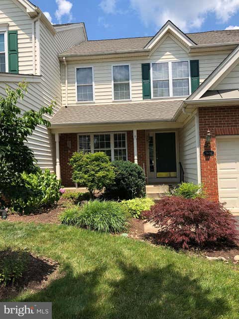 Photo of 5604 Wheelwright Way, HAYMARKET, VA 20169 (MLS # VAPW2126780)