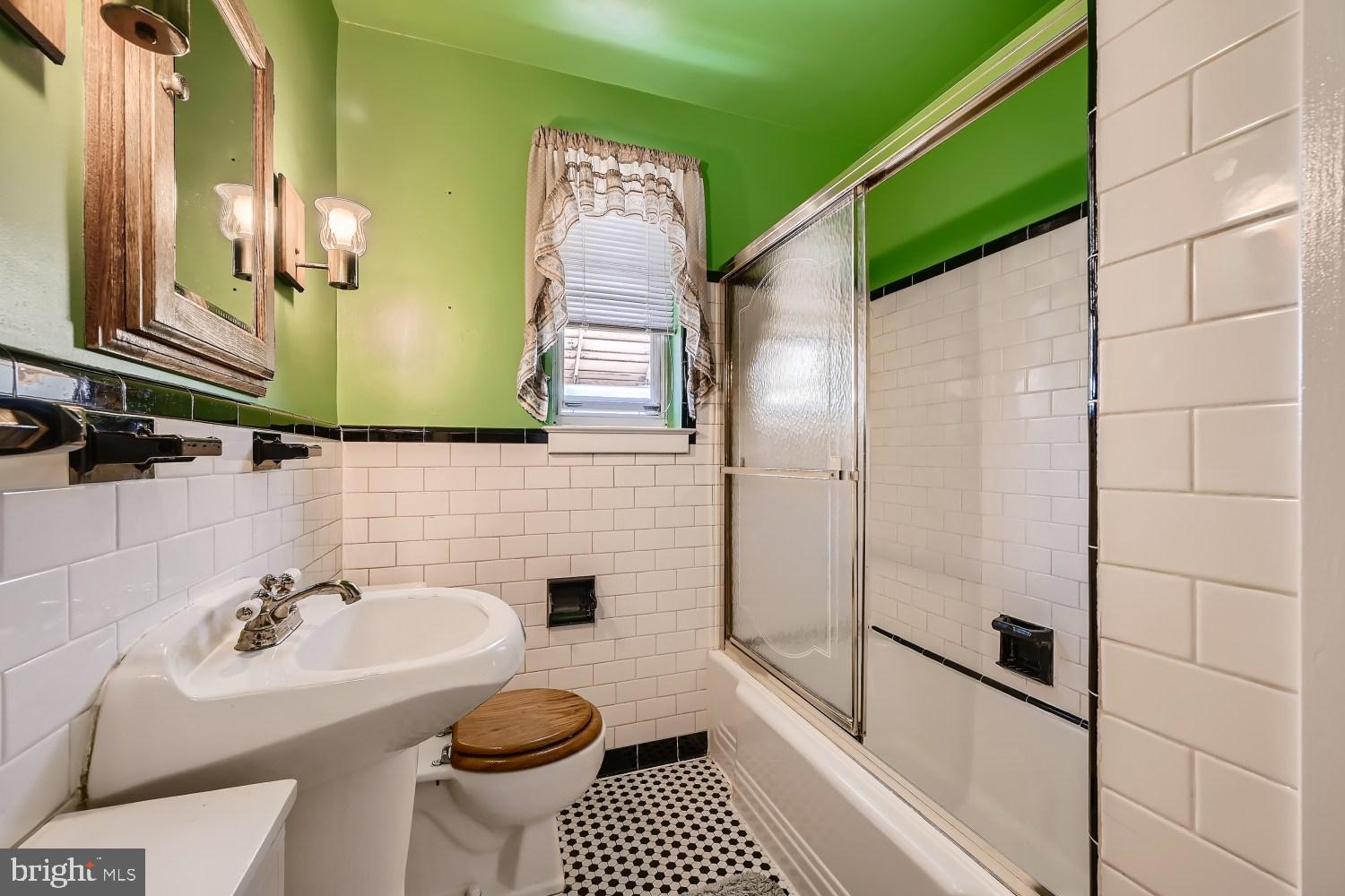 OLD DUNDALK - Residential