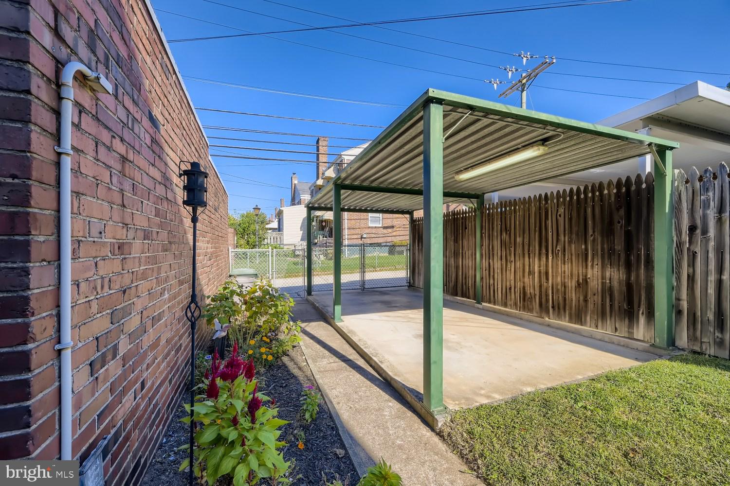 OLD DUNDALK - Residential