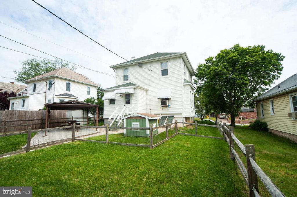 Photo of 9 1st Avenue, BALTIMORE, MD 21225 (MLS # MDAA2129976)