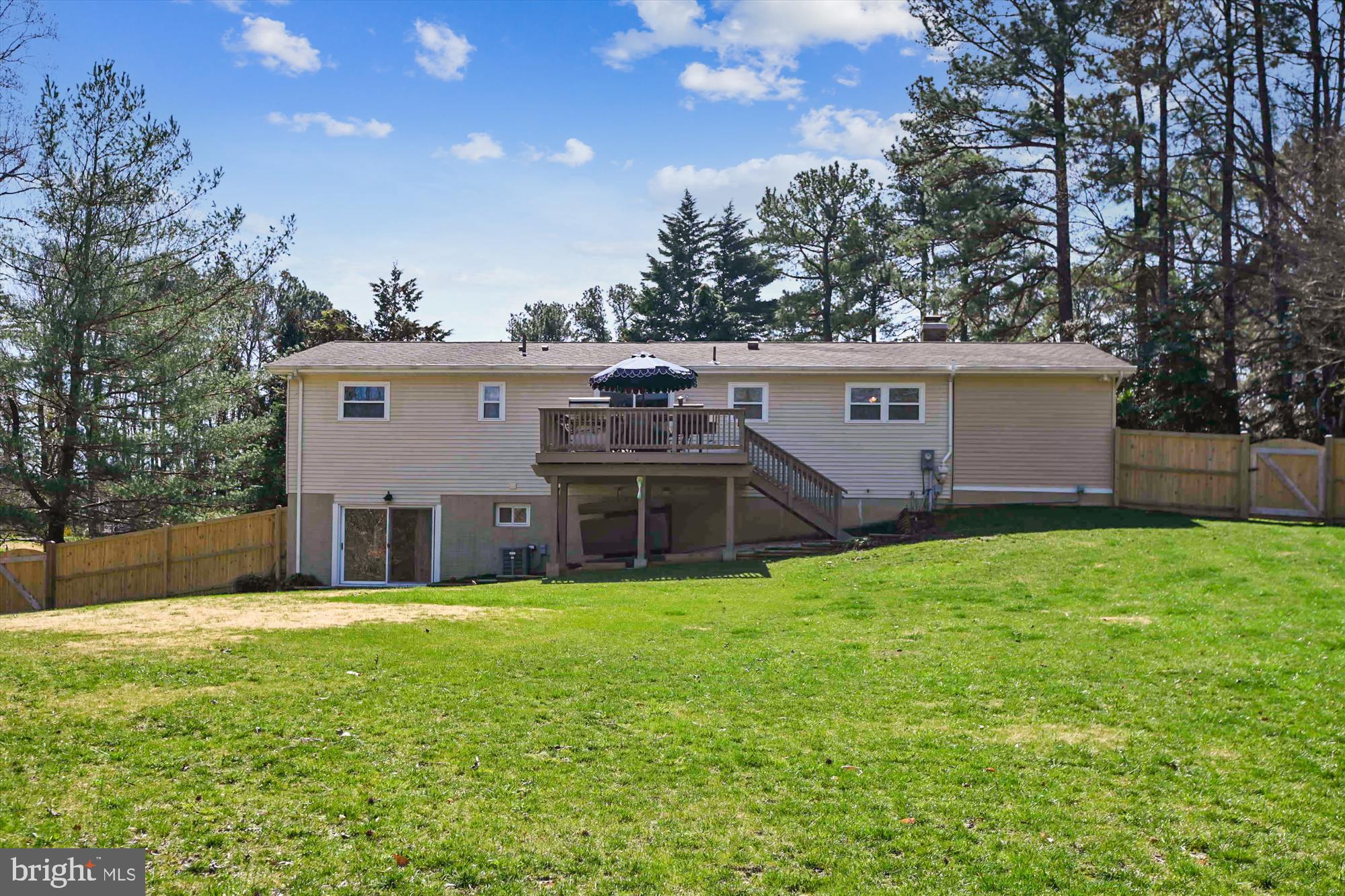 POPLAR WOODS - Residential