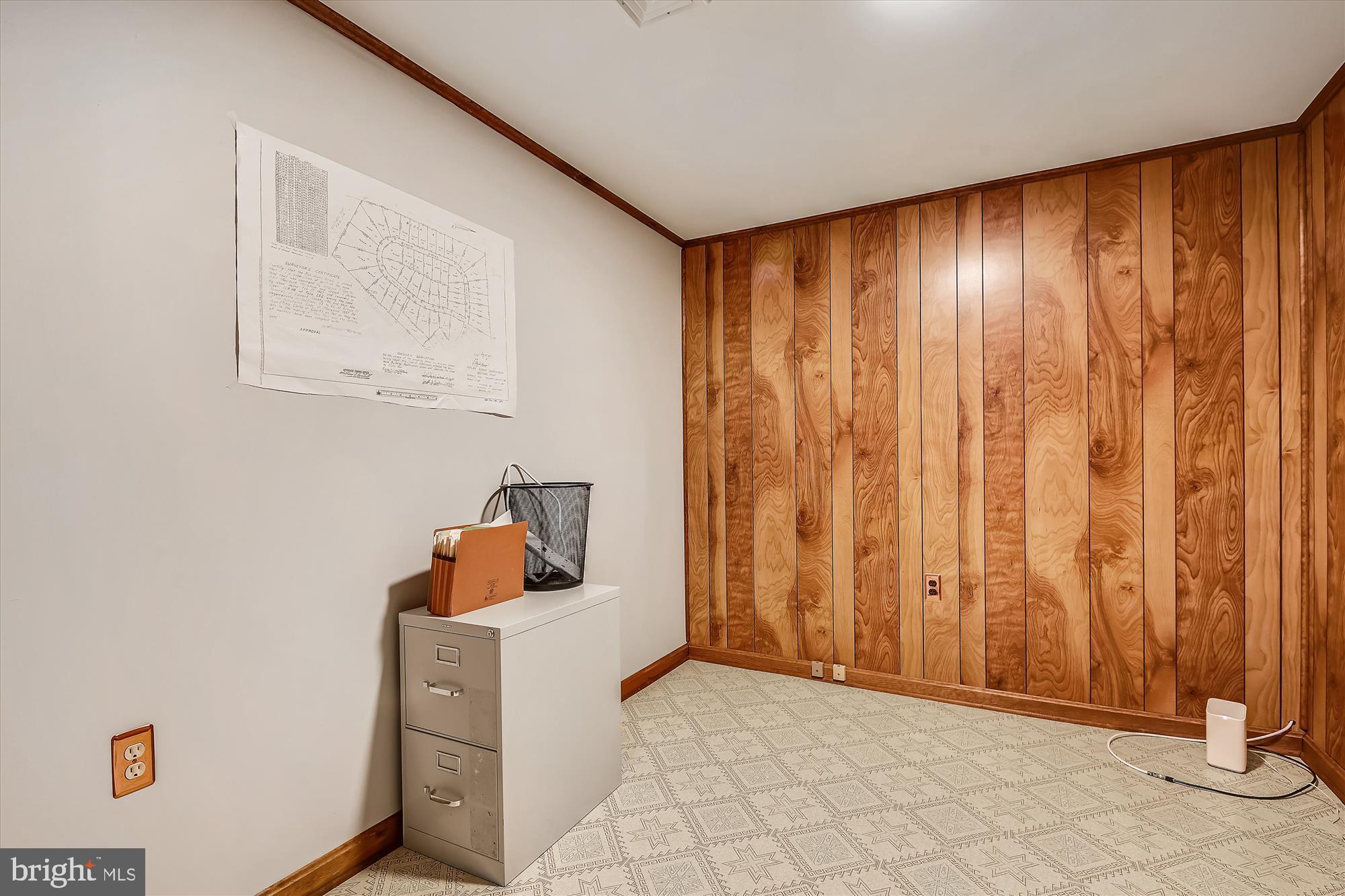 POPLAR WOODS - Residential