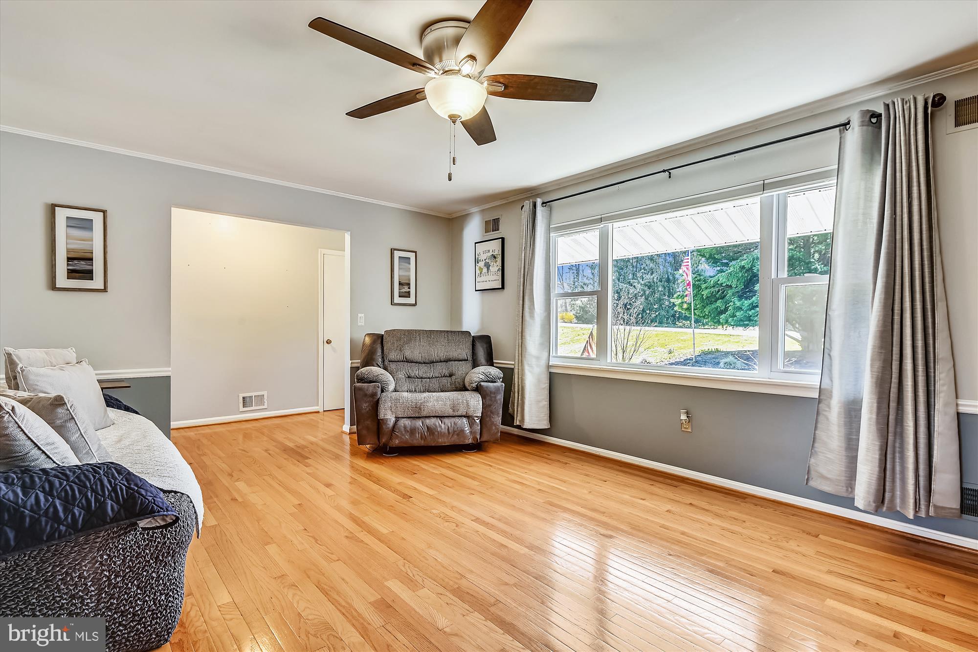 POPLAR WOODS - Residential