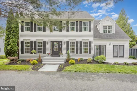 MLS: MDHR2042686