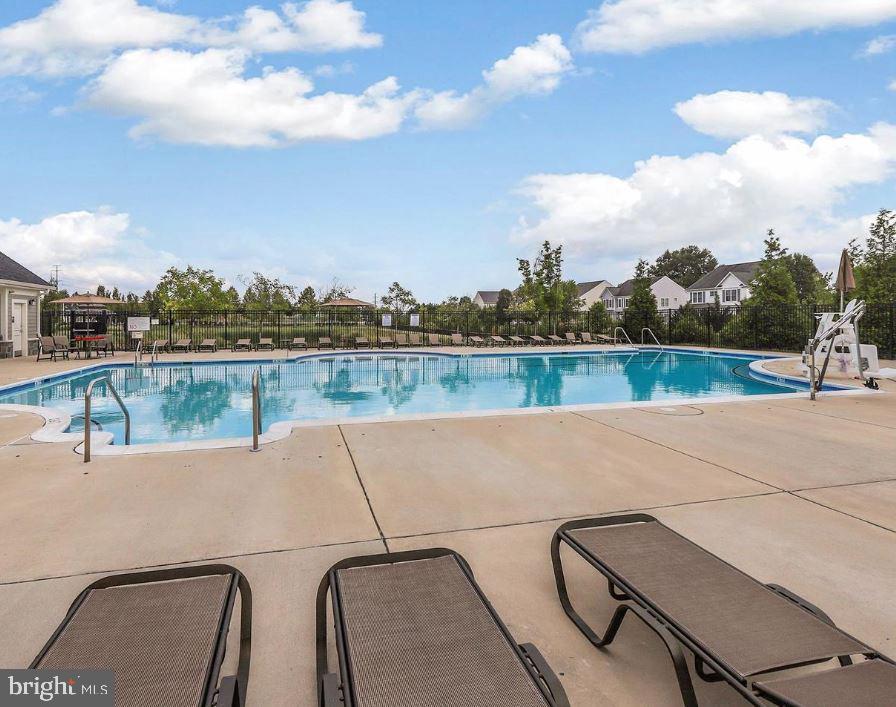 EAST GATE 3 CONDOMINIUM - Residential