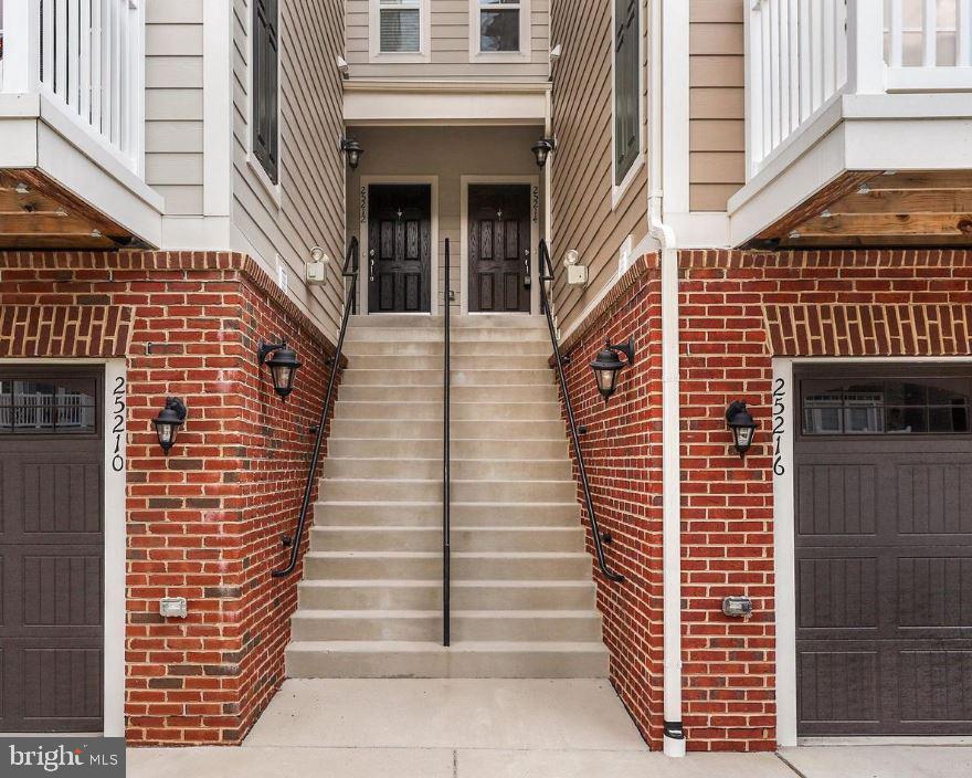 EAST GATE 3 CONDOMINIUM - Residential