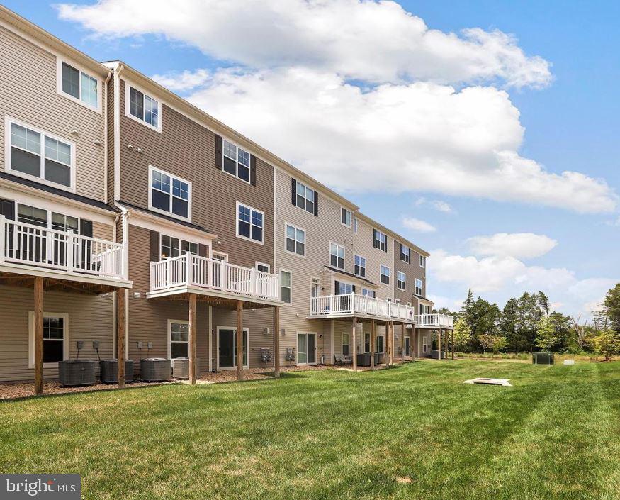 EAST GATE 3 CONDOMINIUM - Residential