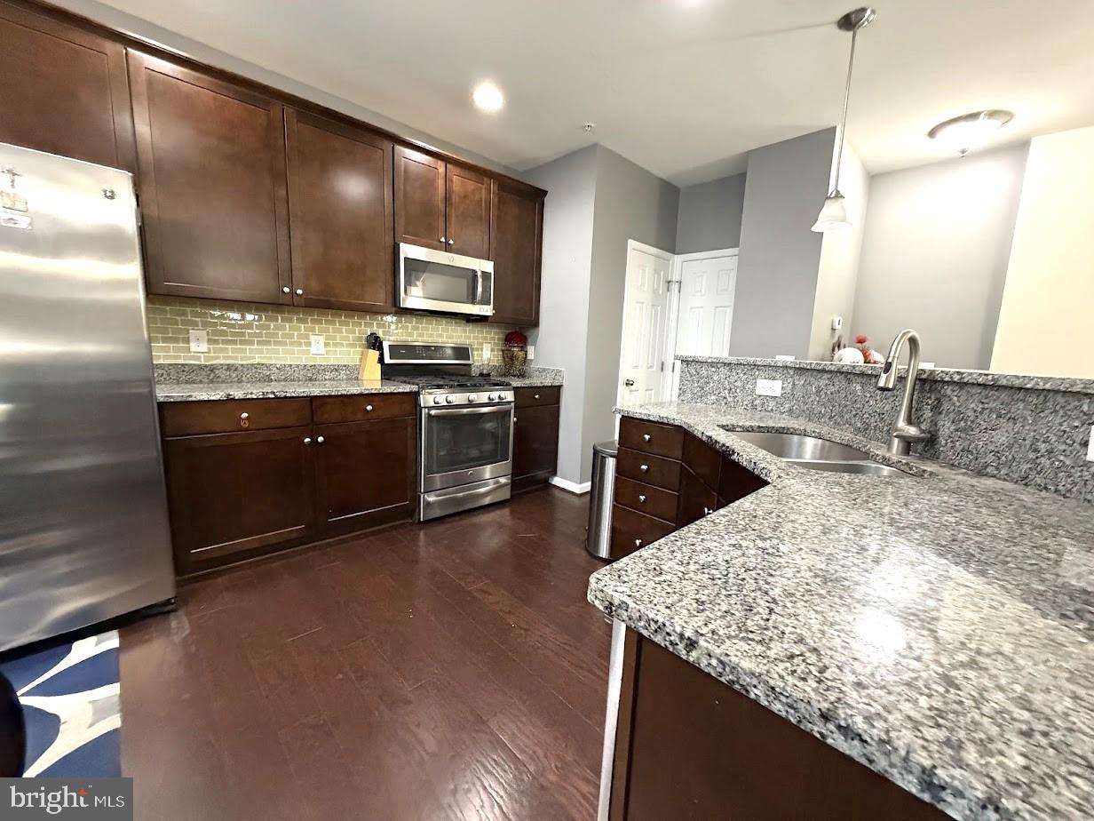 EAST GATE 3 CONDOMINIUM - Residential