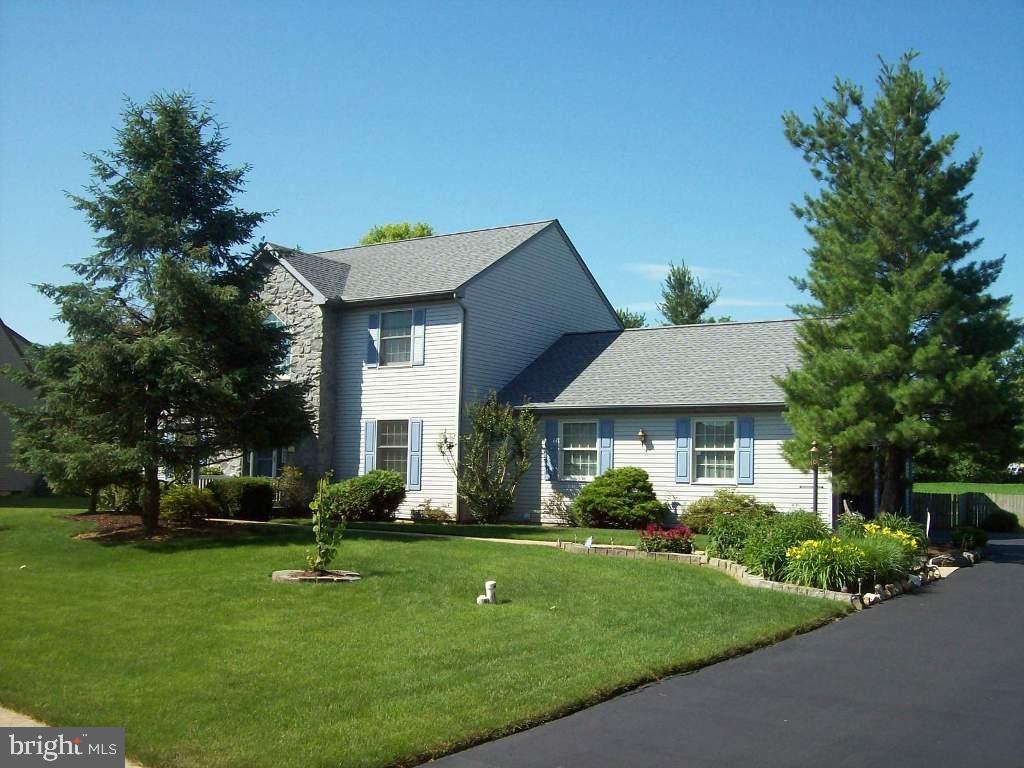 RIDING CLUB ESTATES - Residential