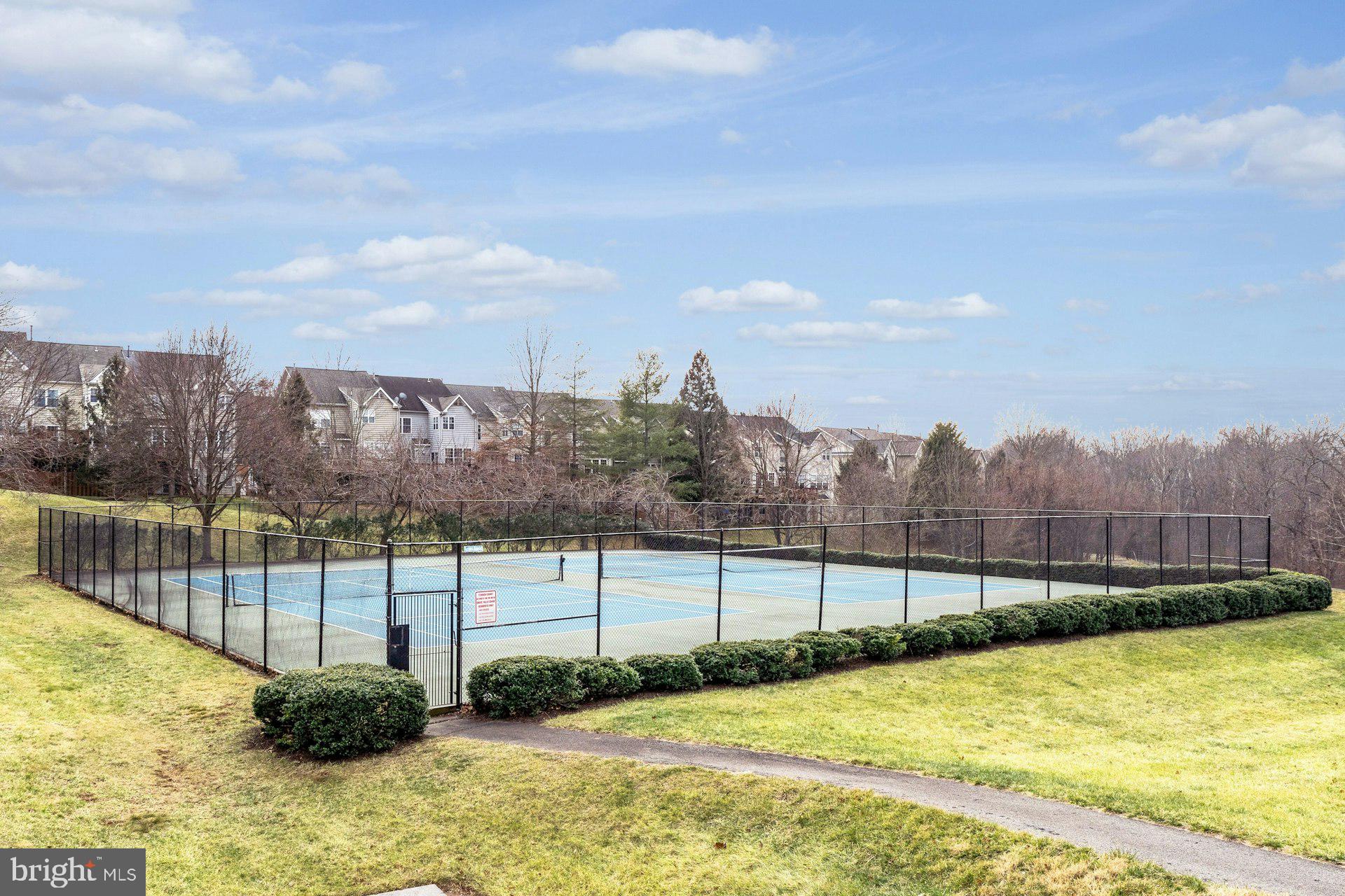 GREAT FALLS CHASE - Residential