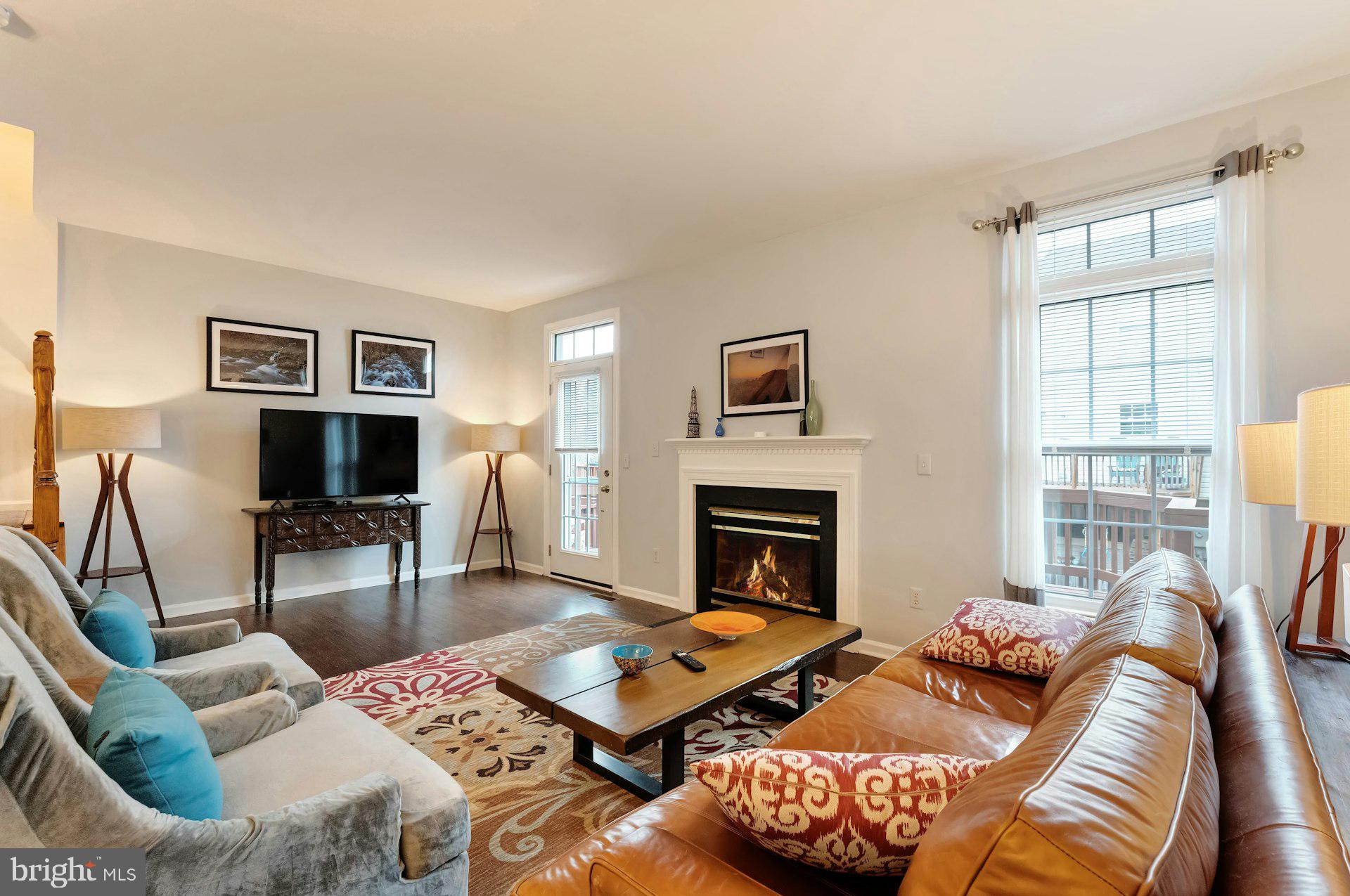 GREAT FALLS CHASE - Residential