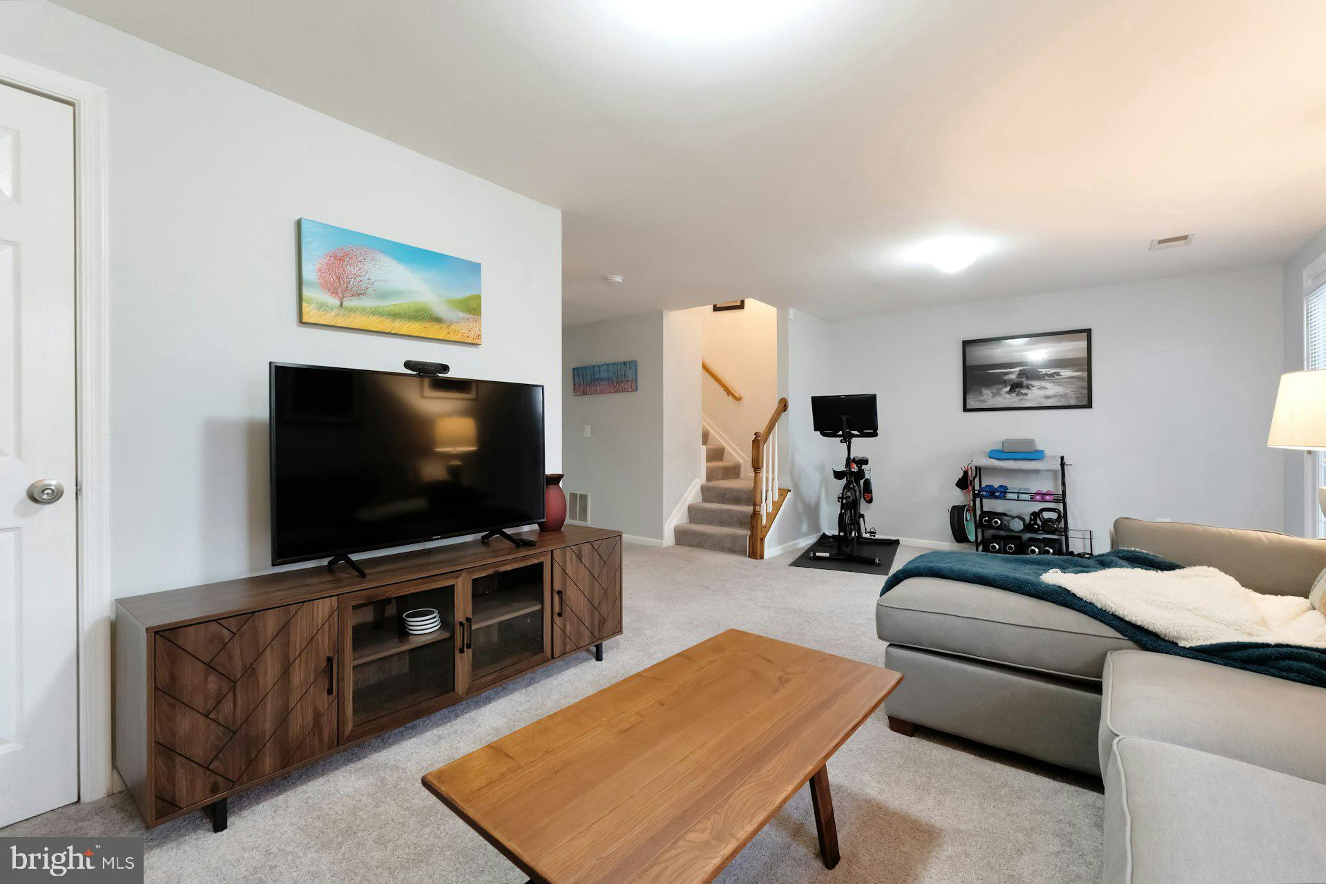 GREAT FALLS CHASE - Residential