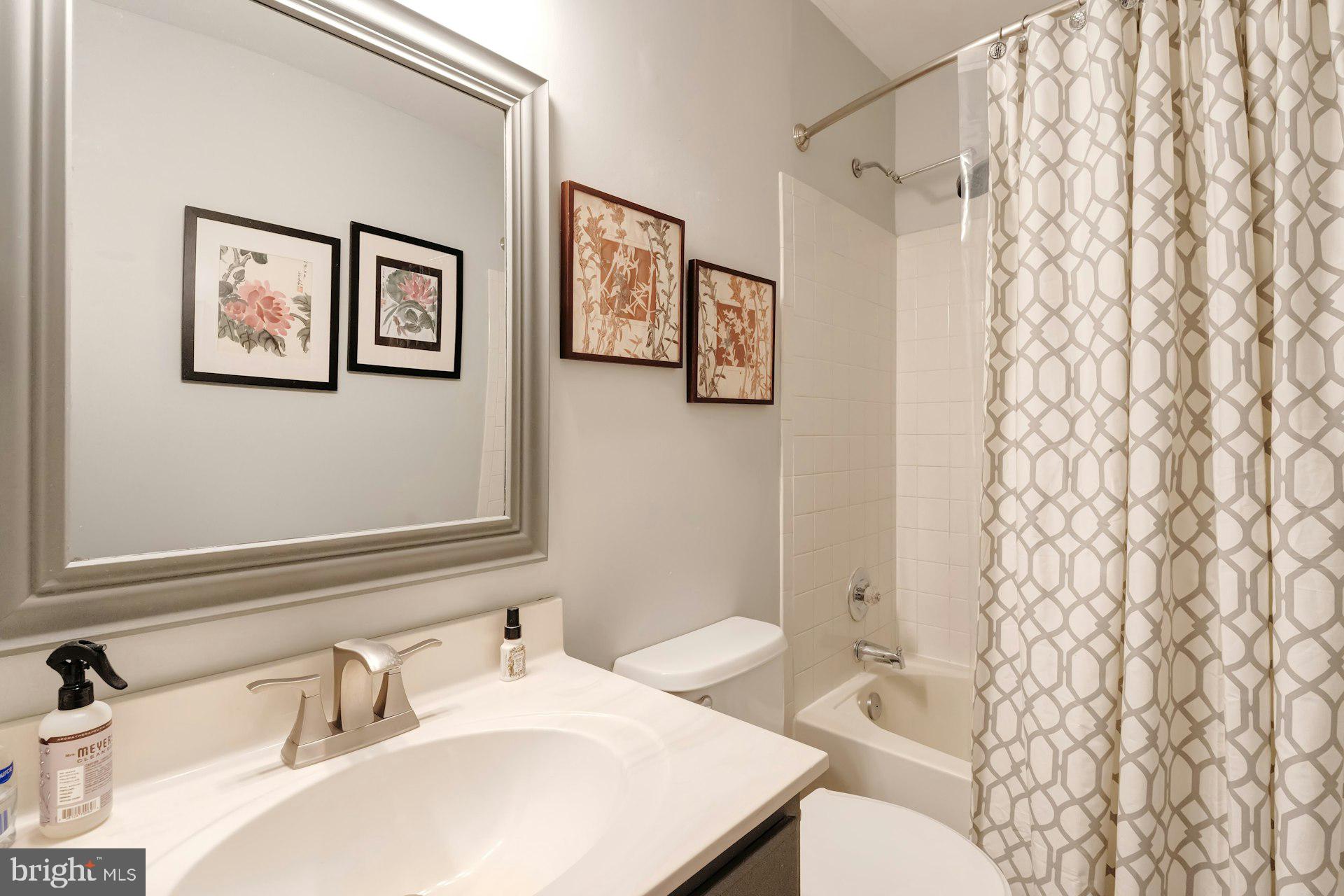 GREAT FALLS CHASE - Residential