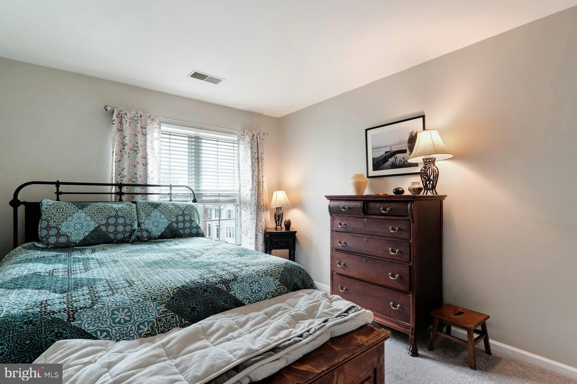 GREAT FALLS CHASE - Residential