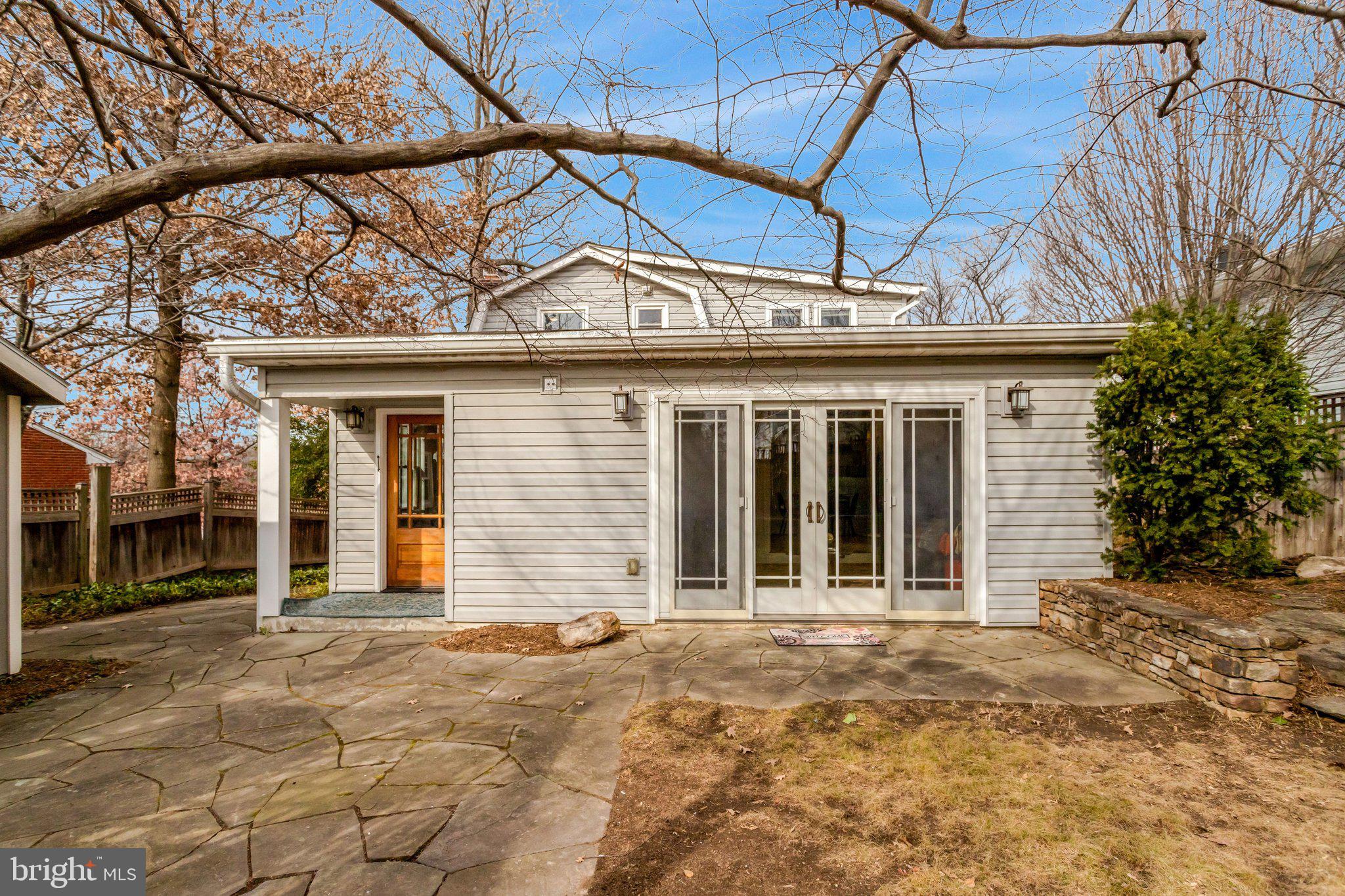 DOUGLAS PARK - Residential