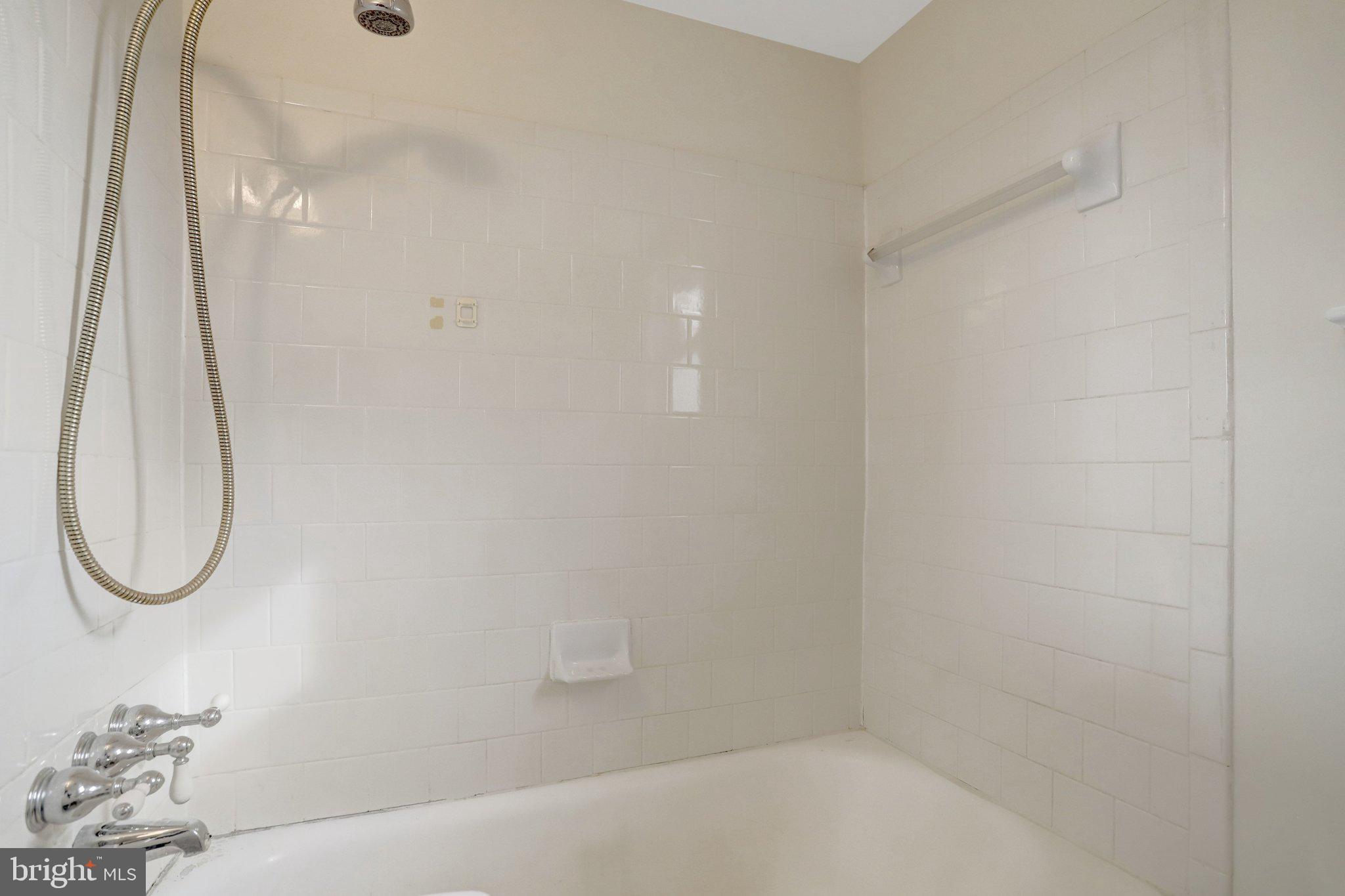 DOUGLAS PARK - Residential