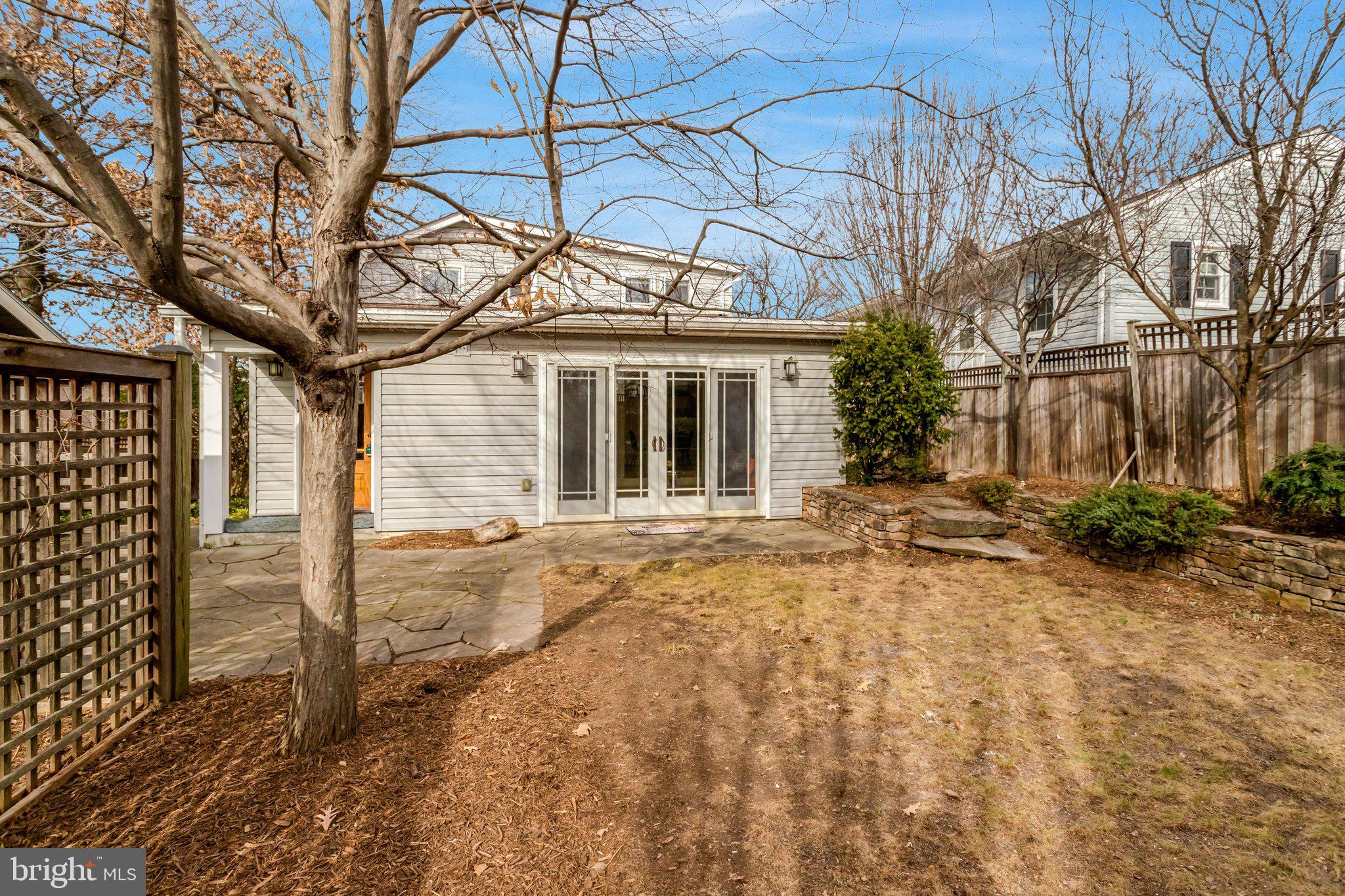 DOUGLAS PARK - Residential