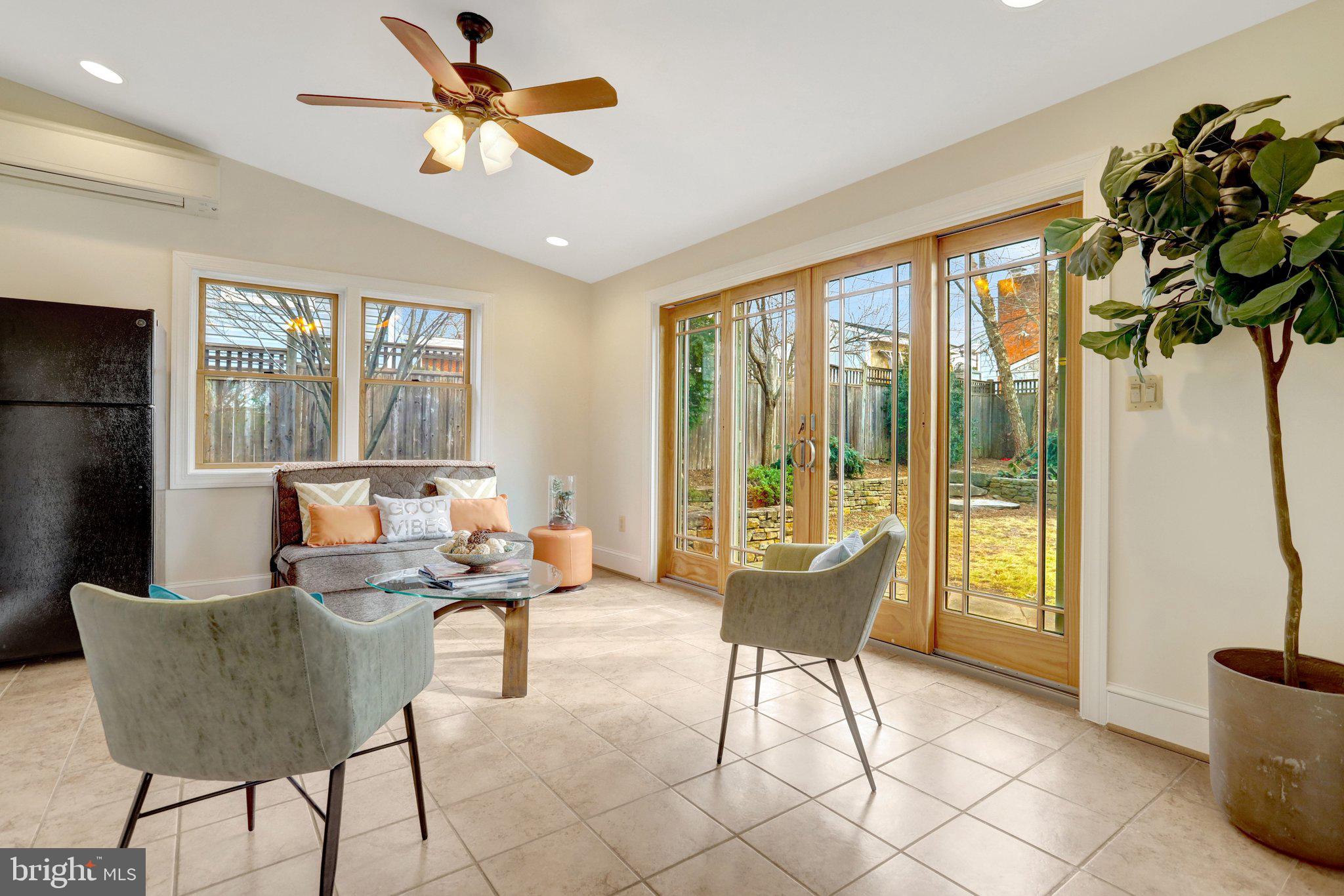 DOUGLAS PARK - Residential