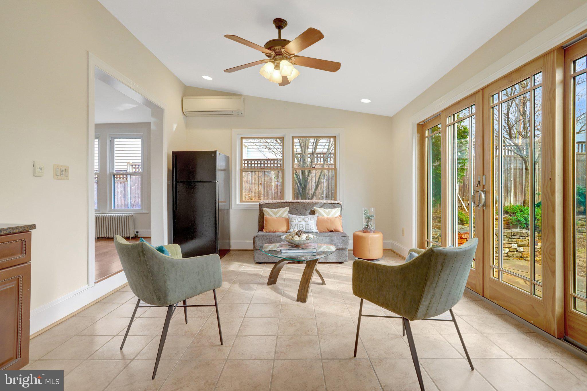 DOUGLAS PARK - Residential