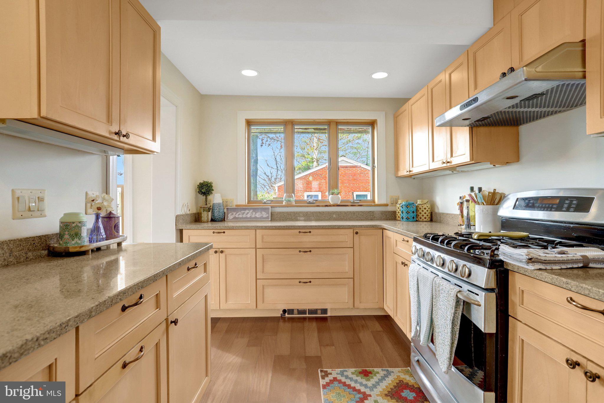 DOUGLAS PARK - Residential