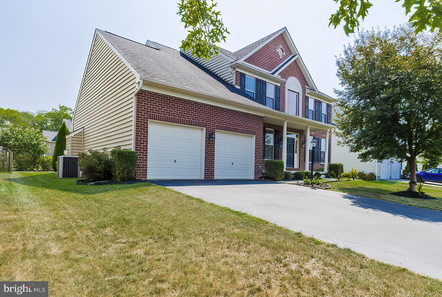 THE VILLAGE OF WASHINGTON TRAIL EAST - Residential