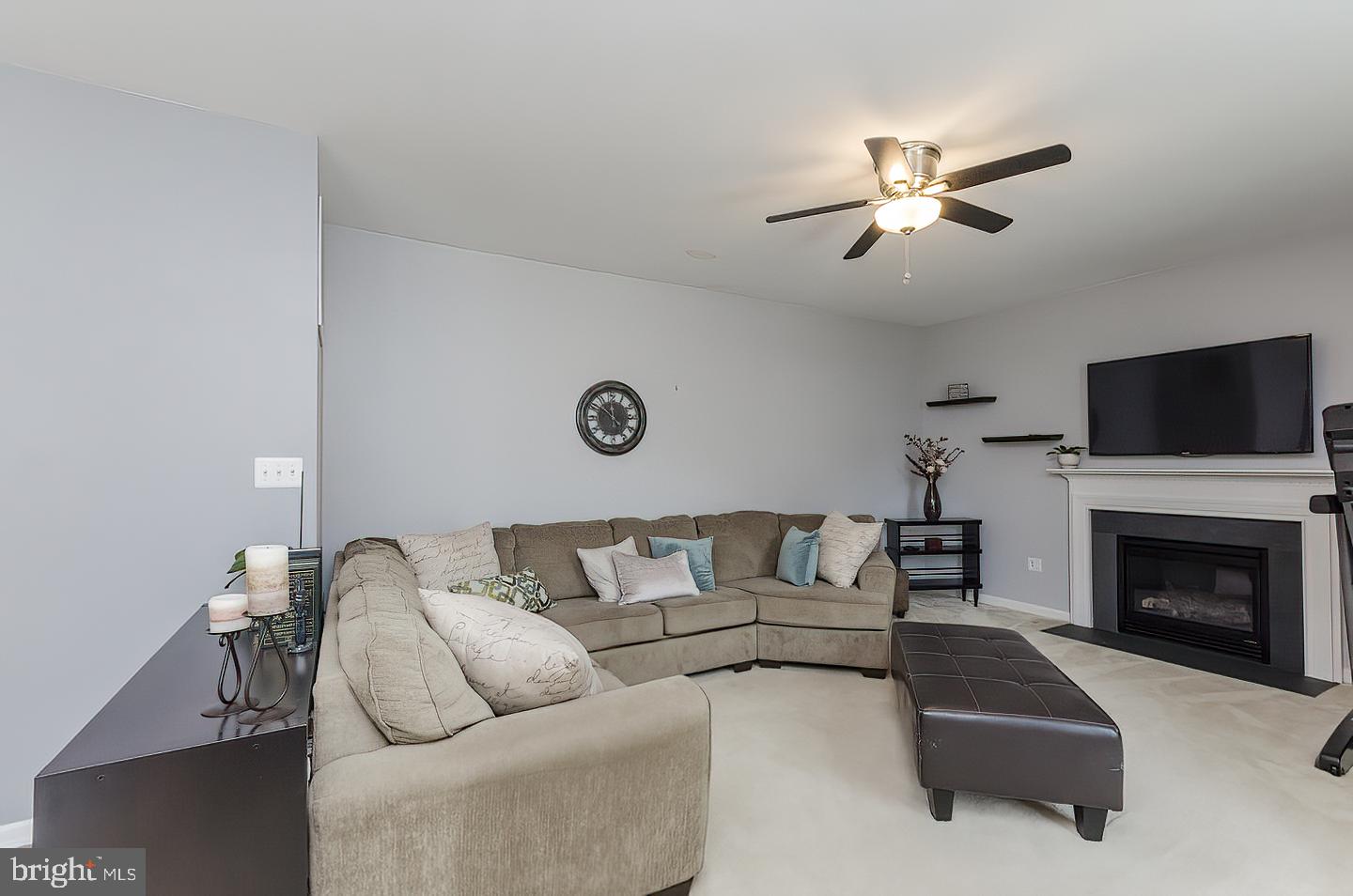 THE VILLAGE OF WASHINGTON TRAIL EAST - Residential