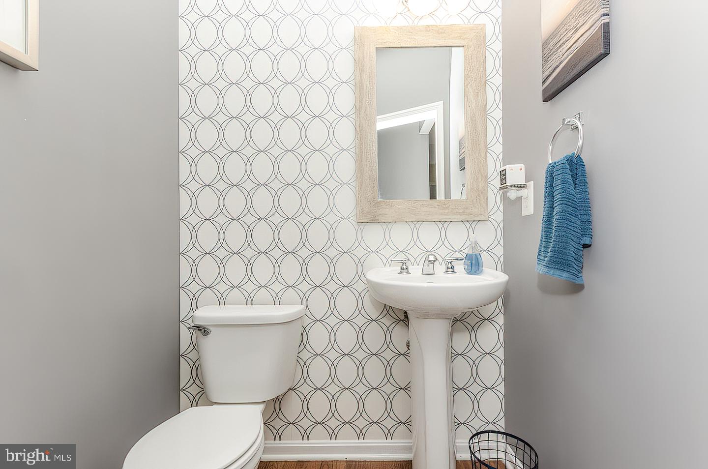 THE VILLAGE OF WASHINGTON TRAIL EAST - Residential