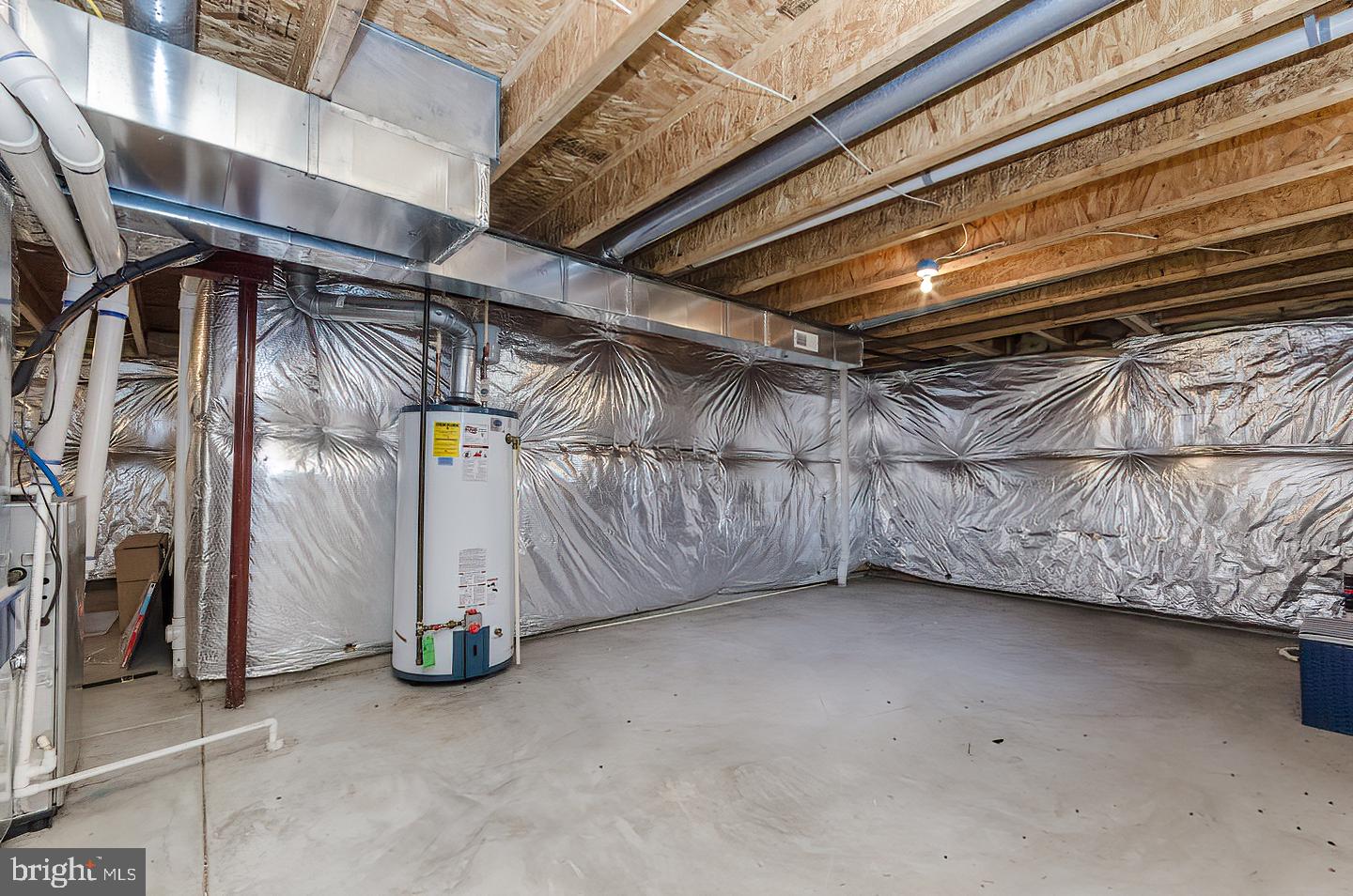 THE VILLAGE OF WASHINGTON TRAIL EAST - Residential